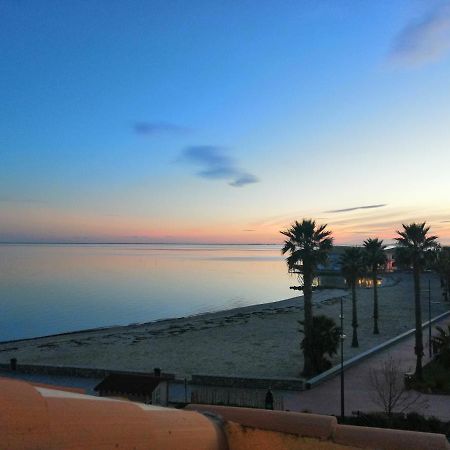 Le Sud Sur Plage Mèze Exteriör bild